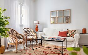 Magno Urban Suites Monte Carmelo